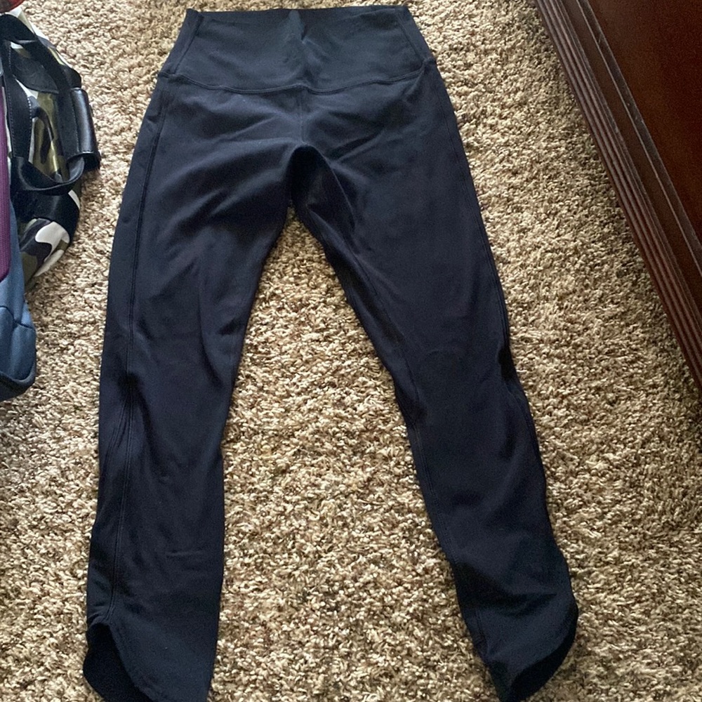 Savvi Cropped Yoga Pants